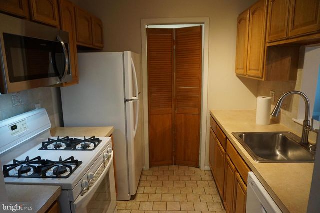 1401 MORRIS CT, North Wales, PA 19454