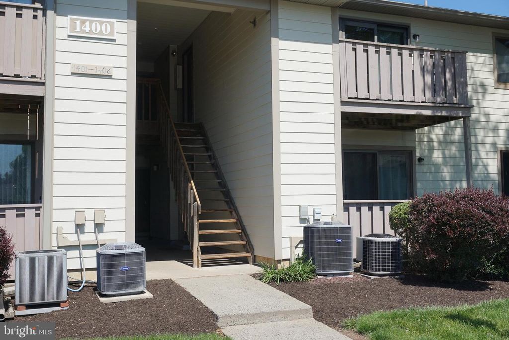 1401 MORRIS CT, North Wales, PA 19454