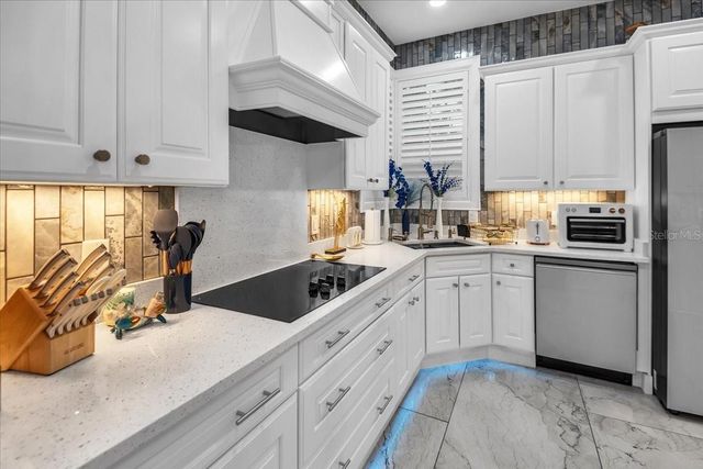 115 EDMONDSON AVENUE, Sarasota, FL 34242
