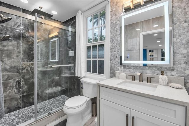 115 EDMONDSON AVENUE, Sarasota, FL 34242