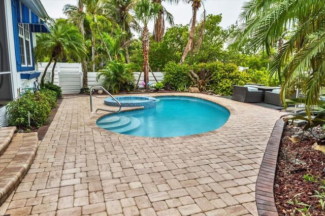 115 EDMONDSON AVENUE, Sarasota, FL 34242