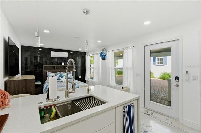 115 EDMONDSON AVENUE, Sarasota, FL 34242