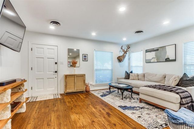 3812 Birchman Avenue, Fort Worth, TX 76107