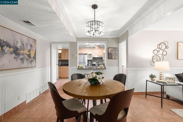 1304 Corte De Los Vecinos, Walnut Creek, CA 94598