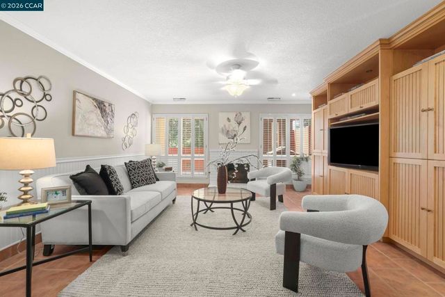 1304 Corte De Los Vecinos, Walnut Creek, CA 94598