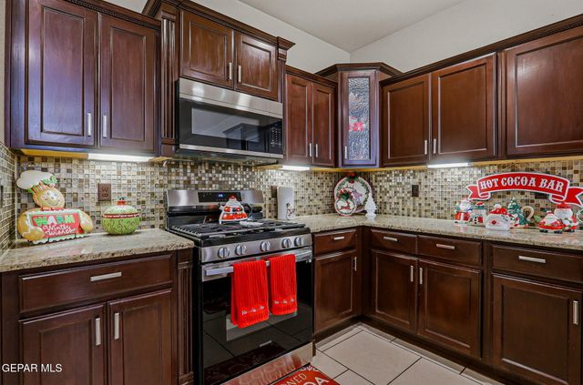 1133 MARATHON Place, El Paso, TX 79928