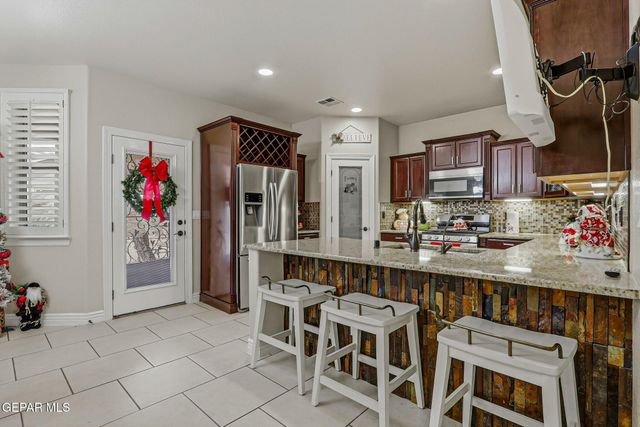 1133 MARATHON Place, El Paso, TX 79928