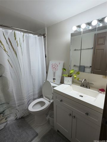 633 Nalanui Street 215, Honolulu, HI 96817