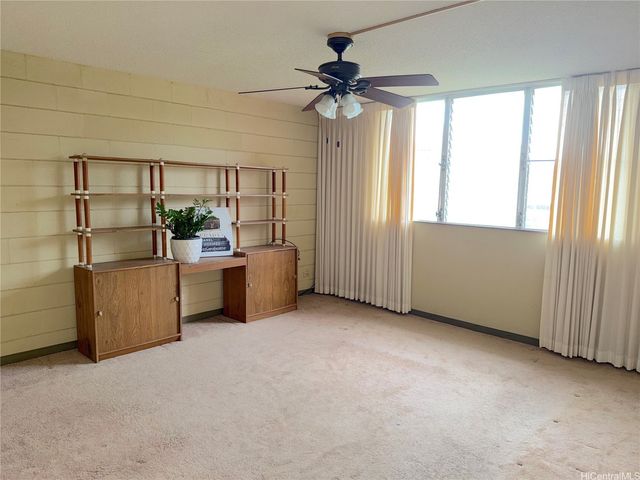 633 Nalanui Street 215, Honolulu, HI 96817