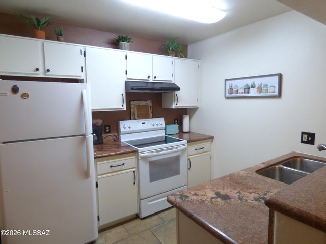 5751 N Kolb Rd Unit 5208, Tucson, AZ 85750