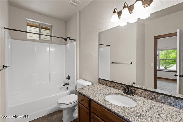 6676 N Idlewood DR, Coeur D'alene, ID 83815