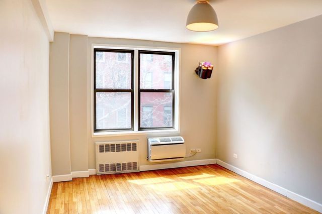 211 E 18th St Apt 2P, New York City, NY 10003
