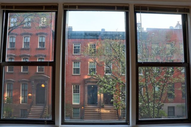 211 E 18th St Apt 2P, New York City, NY 10003