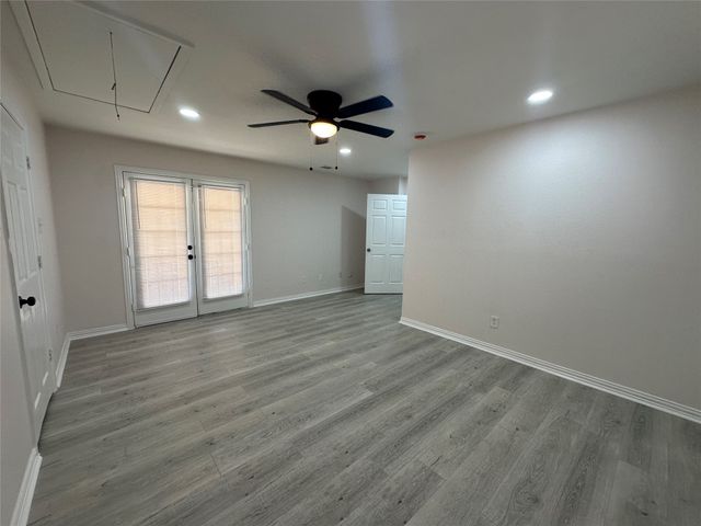 1000 Harris Drive, Euless, TX 76039