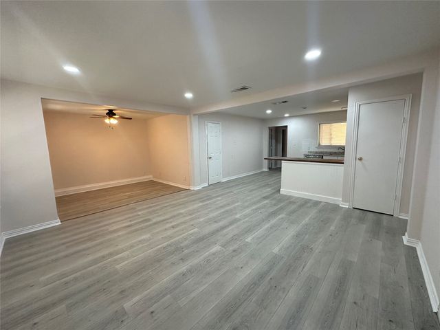 1000 Harris Drive, Euless, TX 76039