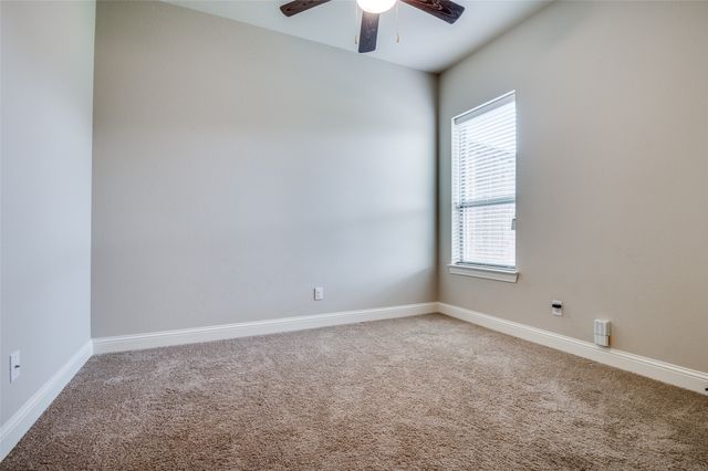 830 Cross Creek Court, Waxahachie, TX 75167