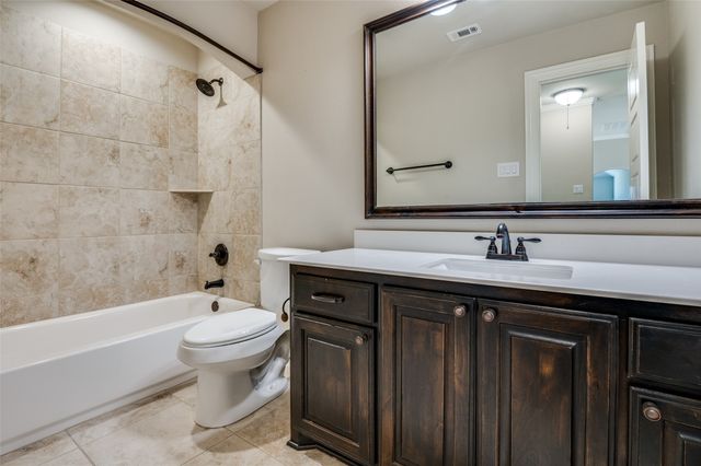830 Cross Creek Court, Waxahachie, TX 75167