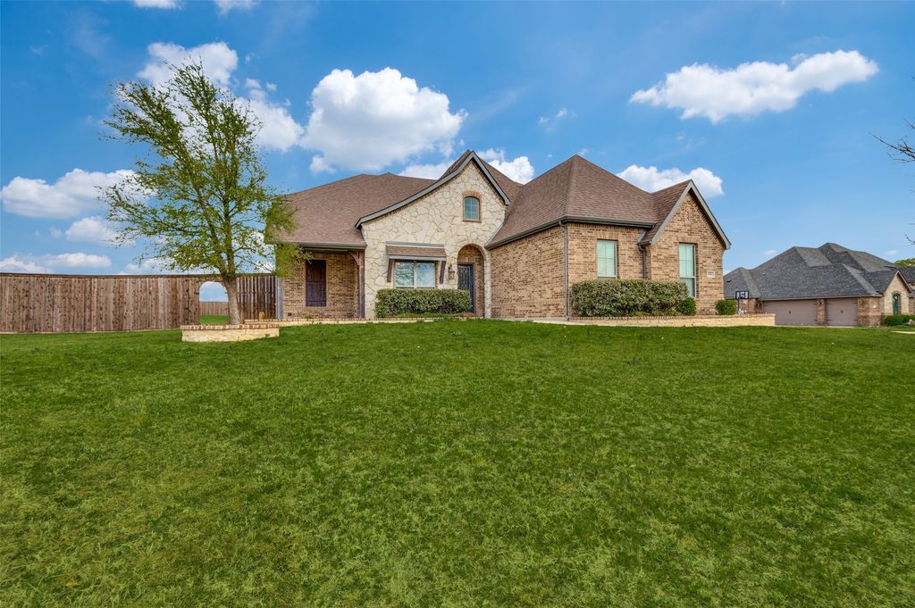 830 Cross Creek Court, Waxahachie, TX 75167