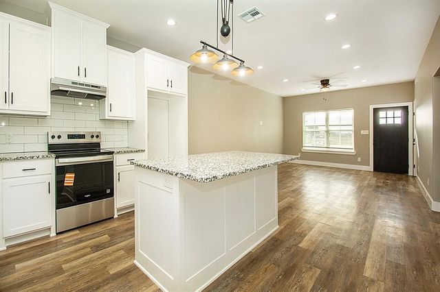 20492 US Hwy 377 A, Whitesboro, TX 76273
