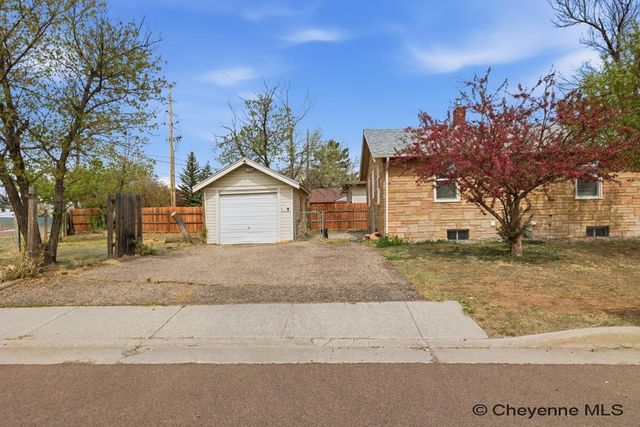2700 AMES CT, Cheyenne, WY 82001