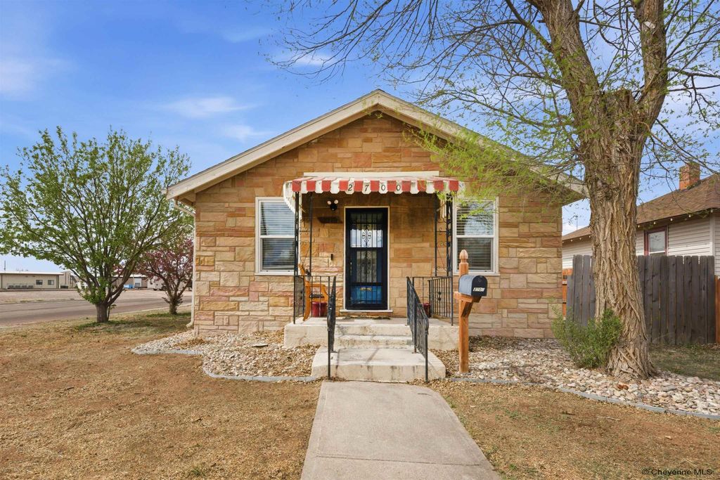 2700 AMES CT, Cheyenne, WY 82001
