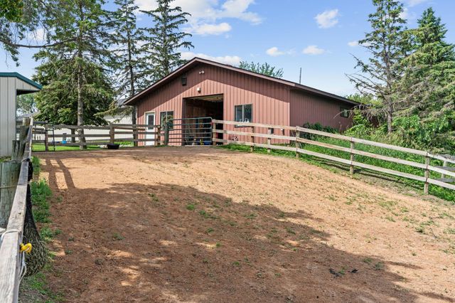 9060 County Road 26, Minnetrista, MN 55359