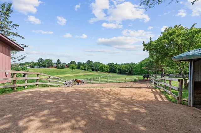 9060 County Road 26, Minnetrista, MN 55359