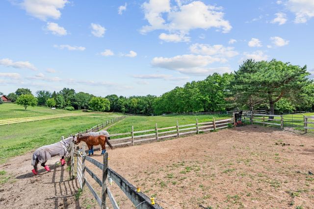 9060 County Road 26, Minnetrista, MN 55359