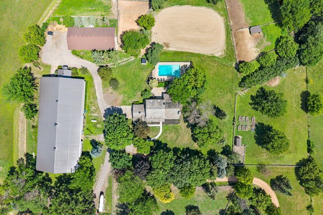 9060 County Road 26, Minnetrista, MN 55359