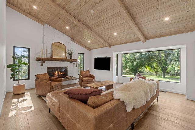 9060 County Road 26, Minnetrista, MN 55359