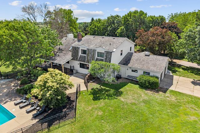9060 County Road 26, Minnetrista, MN 55359