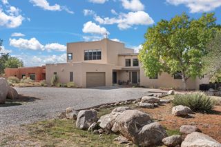 906 Tramway NE, Albuquerque, NM 87122