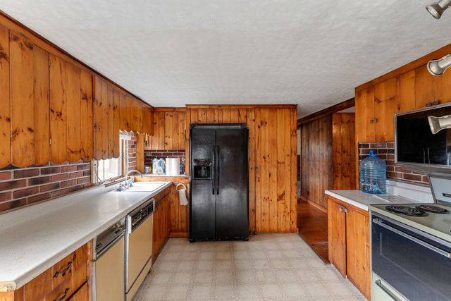 205 Loomis Hill Road, Waterbury, VT 05677