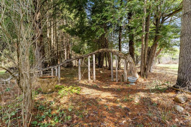 205 Loomis Hill Road, Waterbury, VT 05677