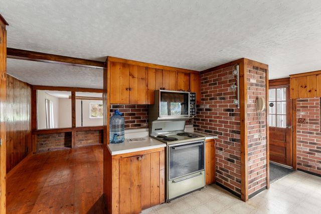 205 Loomis Hill Road, Waterbury, VT 05677