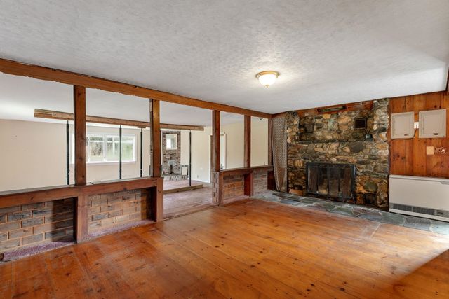 205 Loomis Hill Road, Waterbury, VT 05677