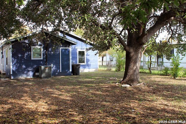 1006 DIVISION AVE, San Antonio, TX 78225