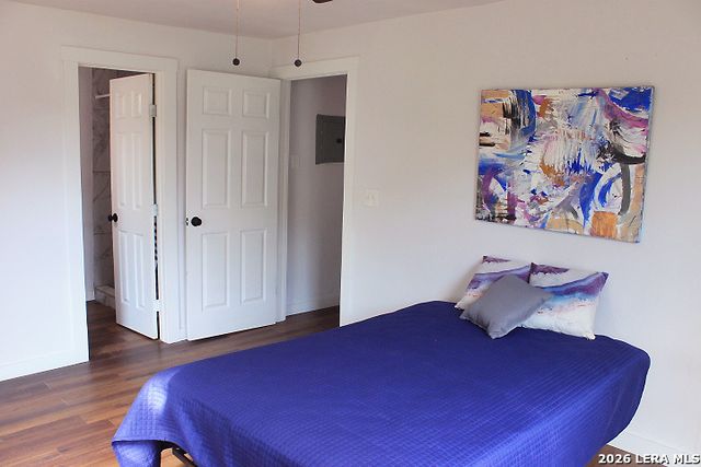 1006 DIVISION AVE, San Antonio, TX 78225