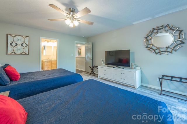 156 W Lake Drive S 1301, Lake Lure, NC 28746