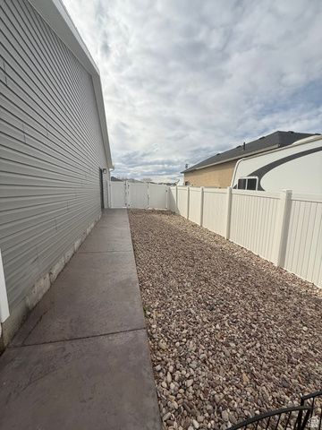1033 S 100 W, Vernal, UT 84078