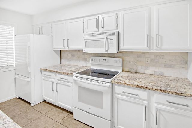 1500 Sandy Springs Road 69, Houston, TX 77042