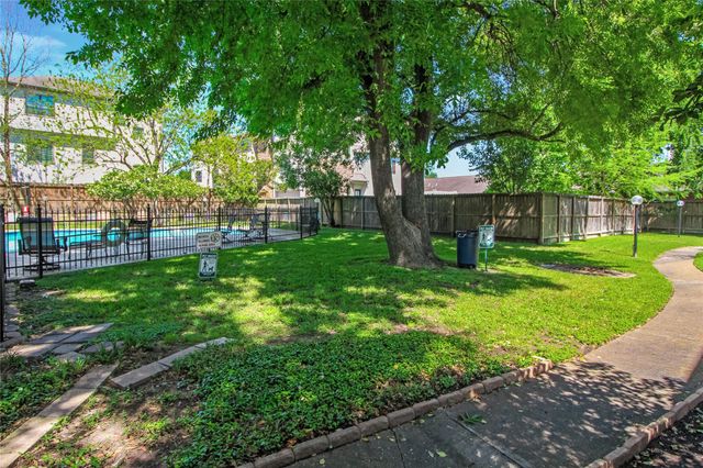 1500 Sandy Springs Road 69, Houston, TX 77042