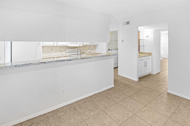 1500 Sandy Springs Road 69, Houston, TX 77042
