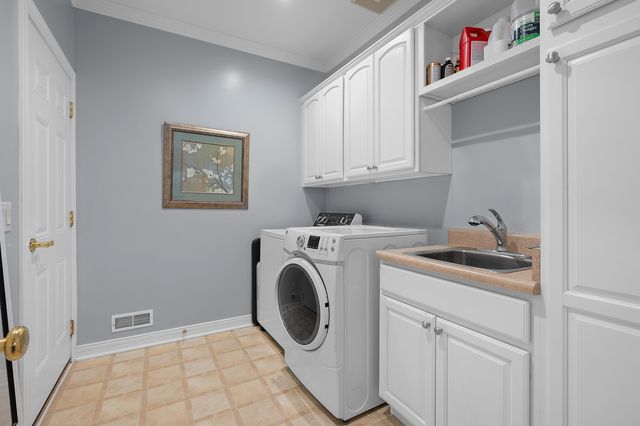 4711 Andover Woods Court, Portage City, MI 49024