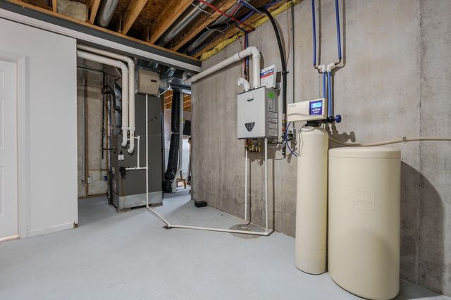 4711 Andover Woods Court, Portage City, MI 49024