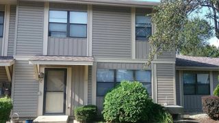 5715 Dutch Mill Court C, Hanover Park, IL 60133