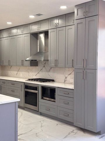 1060 Valley Vista Drive, Irving, TX 75063