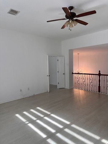 1060 Valley Vista Drive, Irving, TX 75063