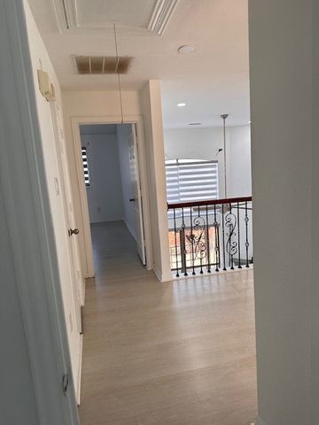 1060 Valley Vista Drive, Irving, TX 75063