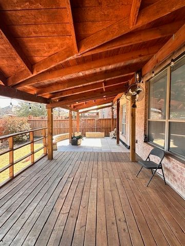 1060 Valley Vista Drive, Irving, TX 75063